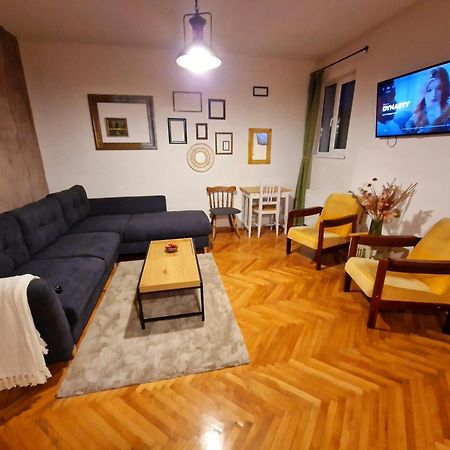 Nomad Apartment Brasov Ngoại thất bức ảnh