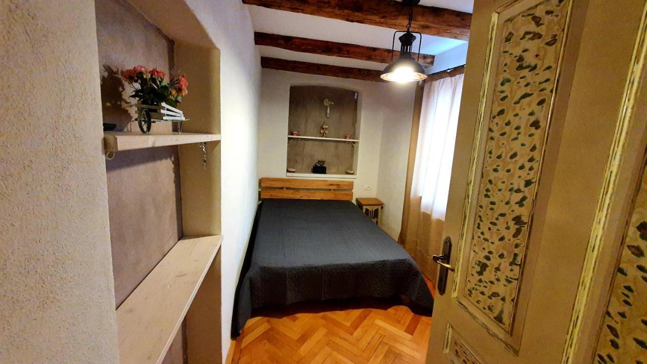 Nomad Apartment Brasov Ngoại thất bức ảnh